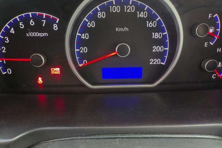 Used Hyundai Celesta 2011 1.6L Manual Comfort Edition
