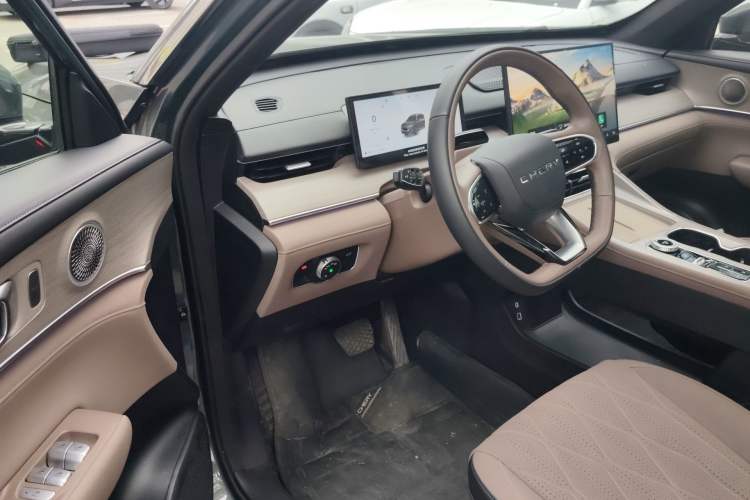 Used Chery Tiggo 8 PLUS 2025 290TGDI DCT Prestige 5-Seater Driver Seat