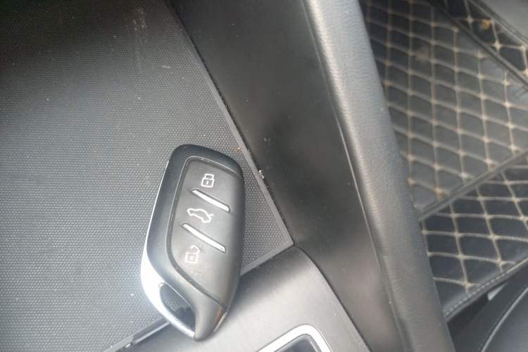 Used Roewe i5 2023 1.5L CVT Luxury Edition
