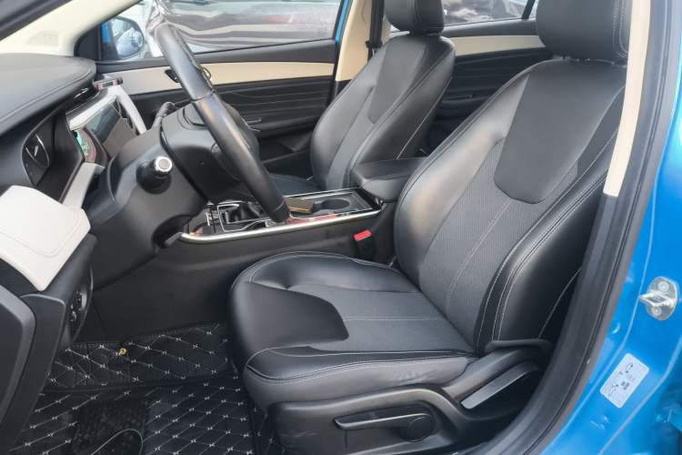 Used Chery Arrizo GX 2019 1.5T Manual New Dynamic Color Version China VI Standard
