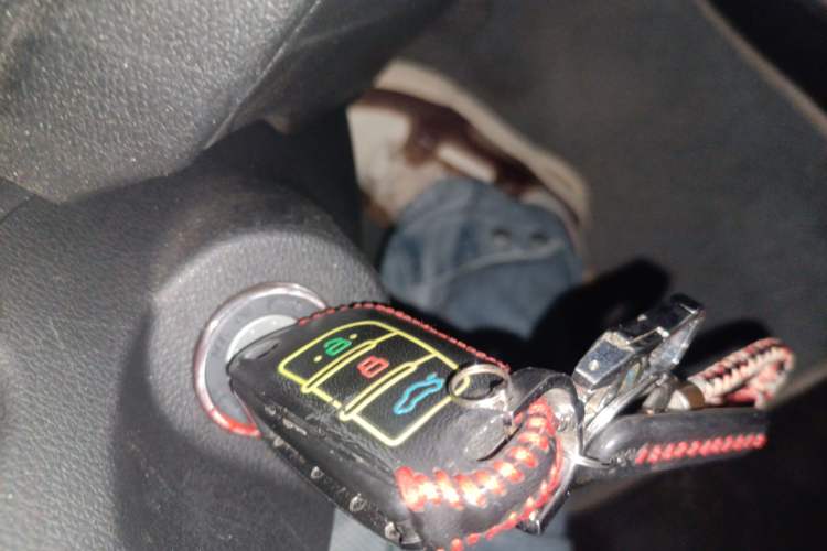 Used Geely Auto Vision 2019 Upgraded Model 1.5L Manual Luxury Version China V Standard
