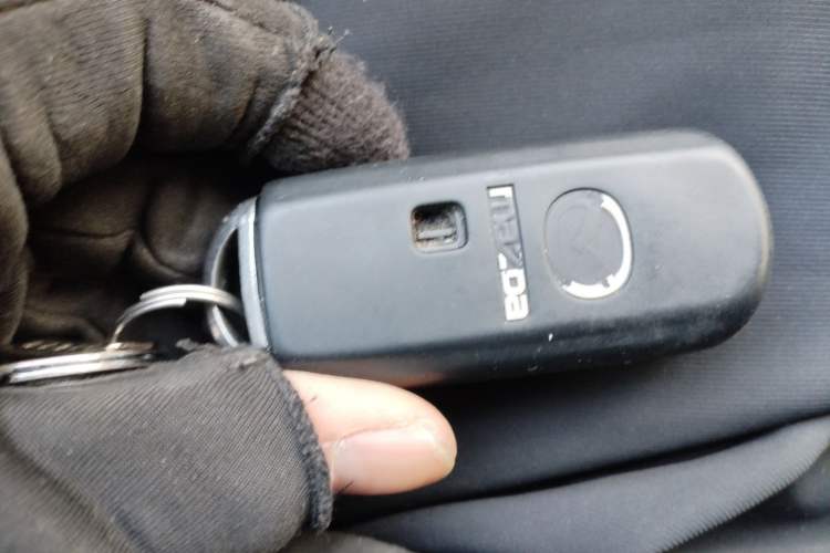 Used Mazda Atenza 2015 2.0L Blue Sky Luxury Edition