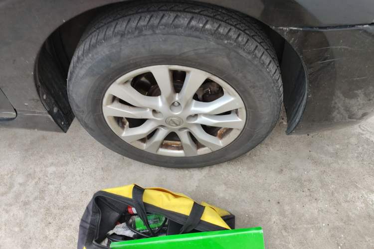 Used Nissan Teana 2013 2.0L XL Comfort Edition Right Front Wheel Hub