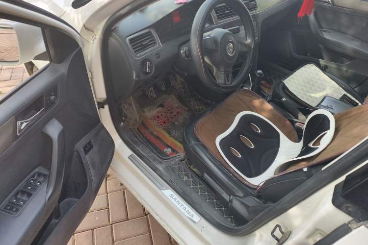 Used Volkswagen Santana 2013 1.4L Manual Comfort Edition Driver Seat