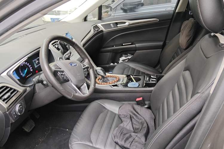 Used Ford Mondeo 2013 2.0L GTDi 200 Luxury Model