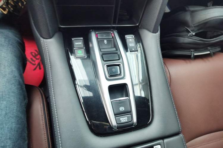 Used Honda UR-V 2017 370TURBO Four-Wheel Drive Prestige Edition China V