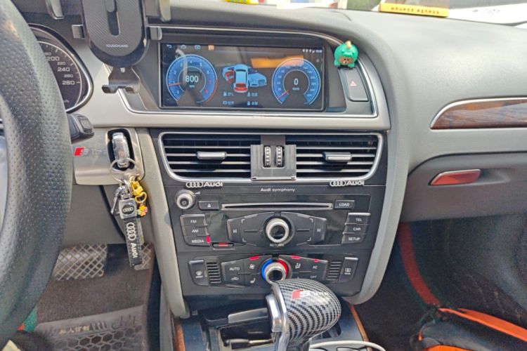 Used Audi A4L 2013 35 TFSI Automatic Comfort Model Audio And AC Panel