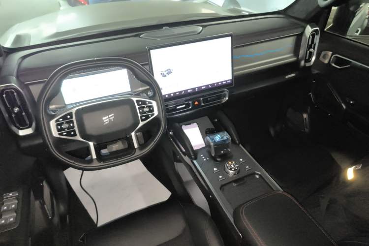 Used JETOUR Traveler 2025 2.0TD DCT XWD Cross+ Audio And AC Panel