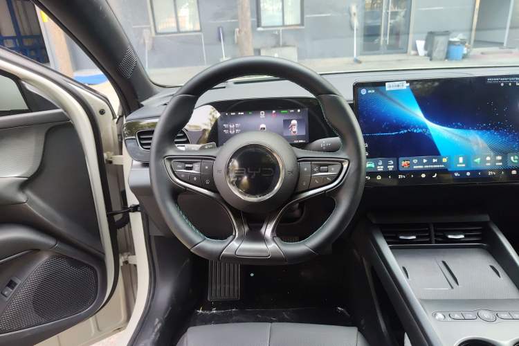 Used BYD Seal 06 New Energy 2025 EV 545KM Flagship Edition Steering Wheel