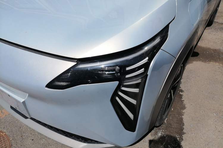 Used AION Y 2023 Younger Star Edition Left Front Headlight