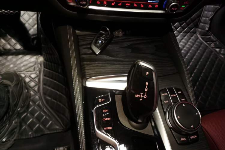 Used BMW 5 Series 2023 Restyled 530Li Luxury Edition M Sport Package