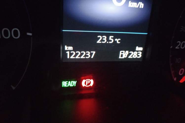 Used Volkswagen Bora Pure Electric 2021 Shang Model Odometer Close Up