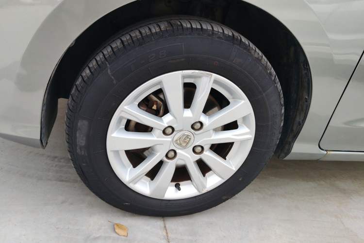 Used Baojun 360 2019 Revised Version 1.5L Manual Elite China VI Exterior 4