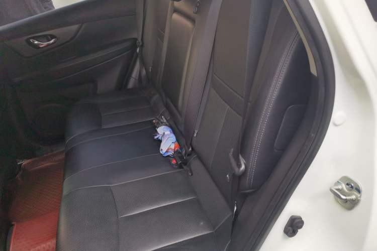 Used Nissan X-Trail 2014 2.0L CVT Smart Edition 2WD
