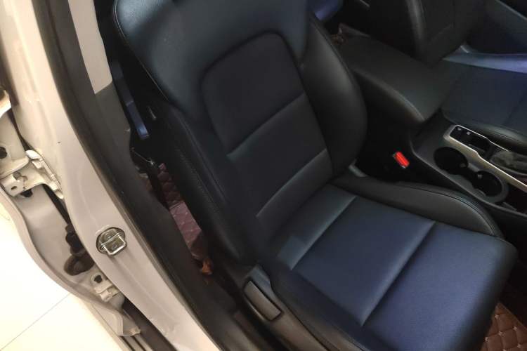 Used Hyundai Tucson 2015 1.6T Dual-Clutch Two-Wheel-Drive Smart Model
