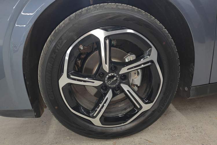 Used BYD Seal 06GT 2025 Intelligent Driving Version 505 Wave Edition Left Front Wheel Hub