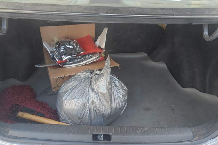 Used Toyota Corolla EX 2011 1.6L Automatic Luxury Edition
