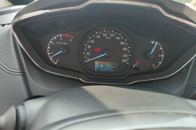 Used Ford Escort 2015 1.5L Automatic Fashion Model