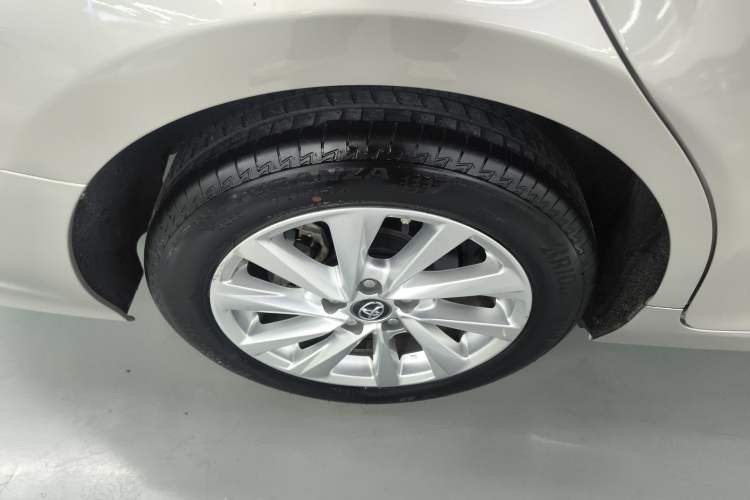 Used Toyota Camry 2021 2.0G Luxury Edition
