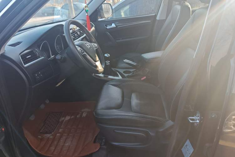 Used Zotye T600 2015 1.5T Manual Luxury Model Left Front Seat