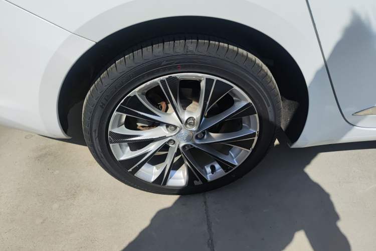 Used Buick Verano 2017 Sedan 20T Dual-Clutch Flagship Model
