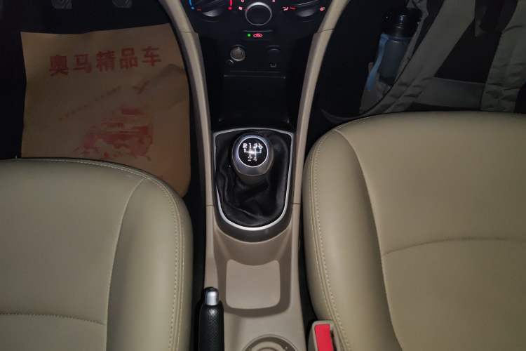 Used Hyundai Verna (older generation) 2014 1.4L Manual Smart GLS Trim
