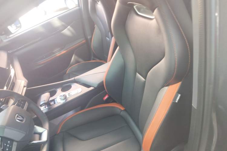 Used Changan UNI-V 2023 1.5T Prestige Model
