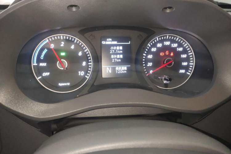 Used Wuling Yangguang 2024 300km Comfort-Grade Passenger Van 60kW Instrument Cluster