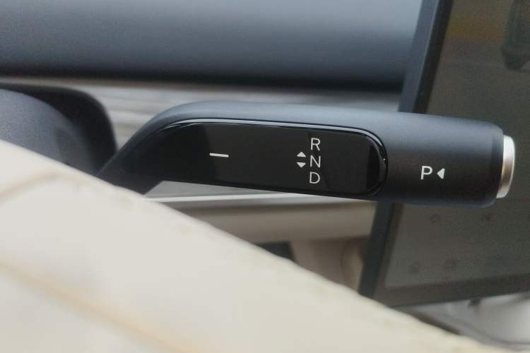 Used ONVO L60 2025 Model—60 kWh Rear-Wheel-Drive Version
