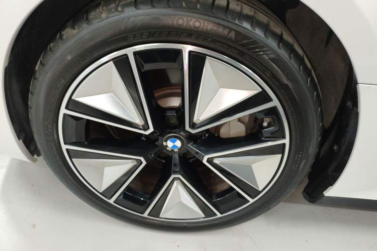 Used BMW i3 2025 eDrive 40 L Midnight Sports Package