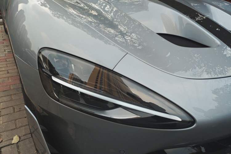 Used Xiaomi Auto SU7 Ultra 2025 Ultra Model Right Front Headlight