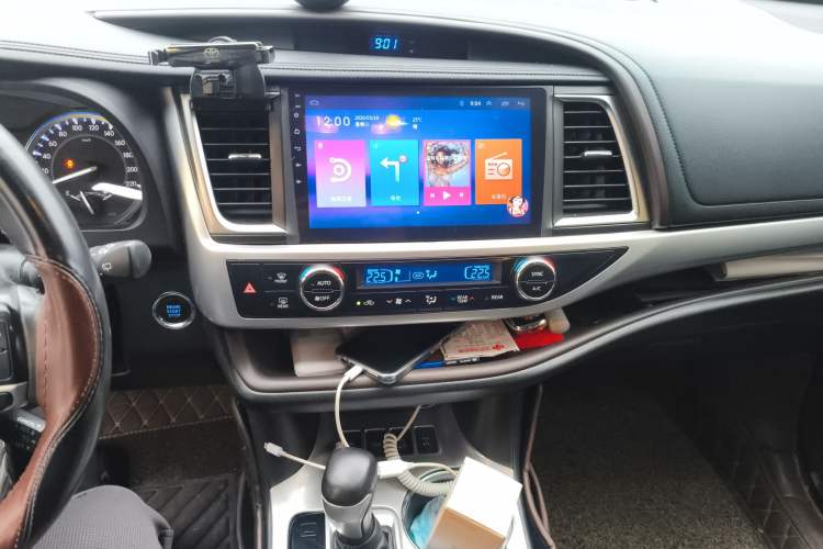 Used Toyota Highlander 2017 2.0T Four-Wheel Drive Luxury Edition 7 Seats