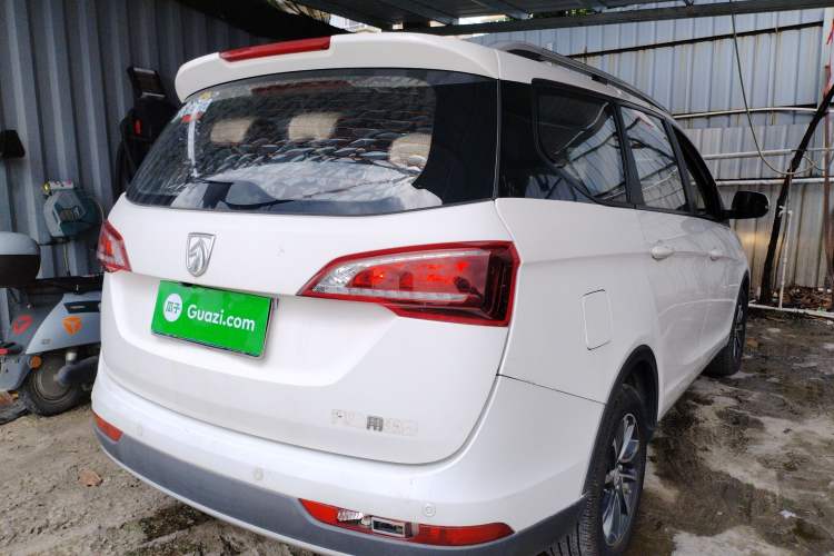 Used Baojun 730 2019 1.5L Manual Fashion Model 7-seater China VI
