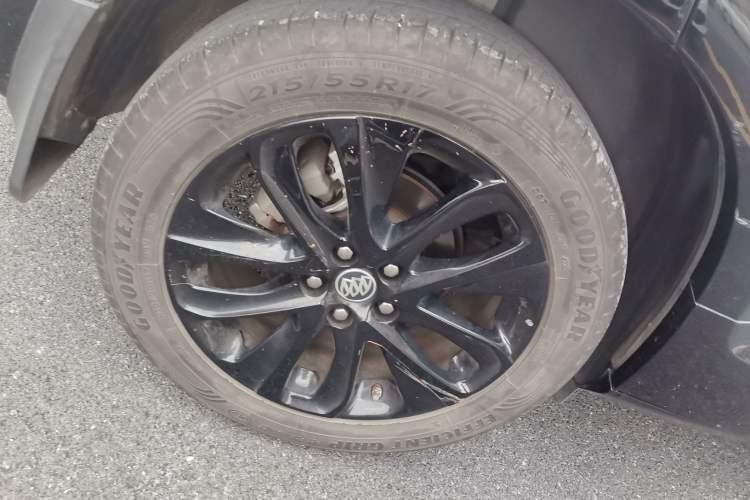 Used Buick Encore 2021 332T CVT Luxury Version Exterior 2