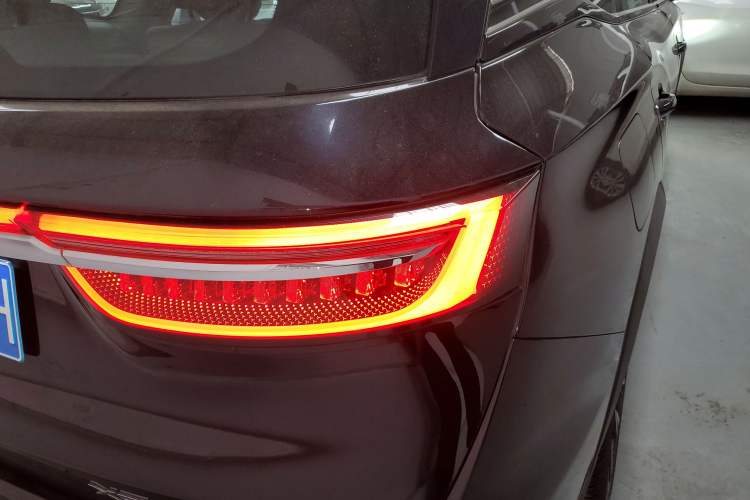 Used JETOUR X90 PRO 2024 2.0T DCT Prestige 7-Seater
