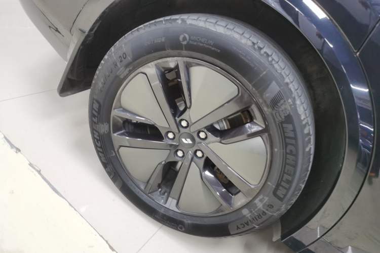 Used Li Auto L8 2024 Max
