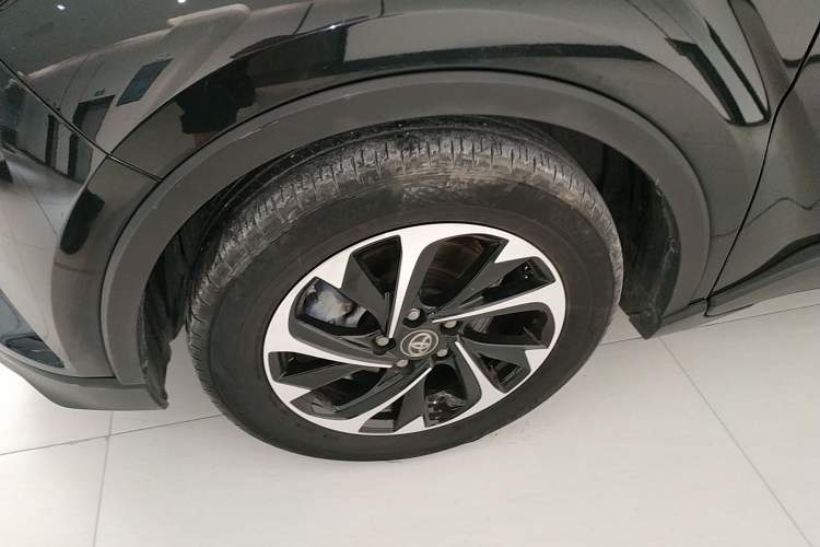 Used Toyota IZOA 2018 2.0L Yichi Edition China V Standard Left Front Wheel Hub