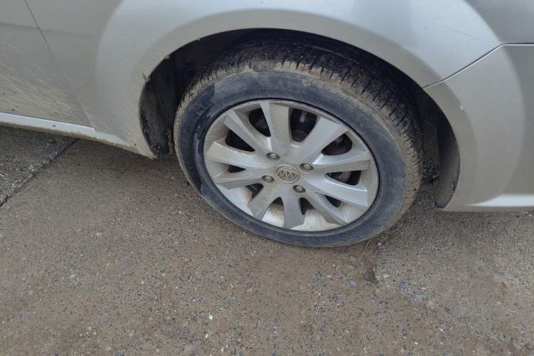 Used Buick Excelle 2011 1.6 LE-MT
