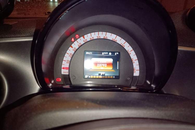 Used smart forfour 2016 0.9T 66 kW Pioneer Edition