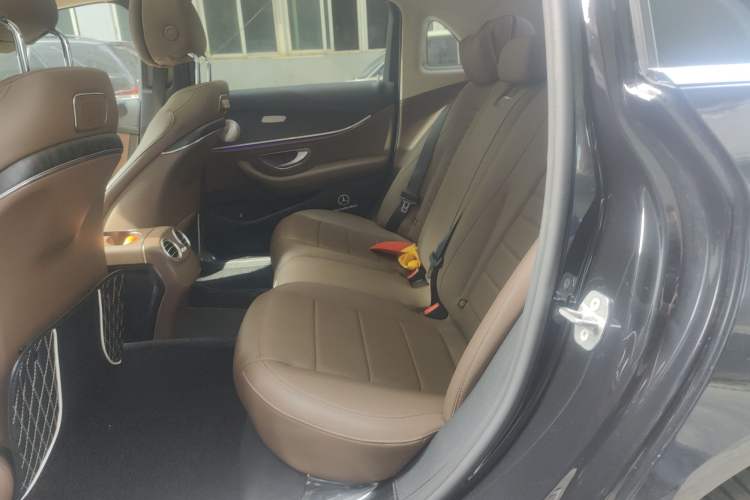 Used Mercedes-Benz E-Class 2020 Restyled E 300 L Sporty and Stylish Edition
