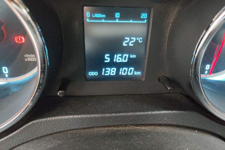 Used CHANGAN CS35 2014 1.6L Manual Luxury Model China IV Standard Odometer Close Up