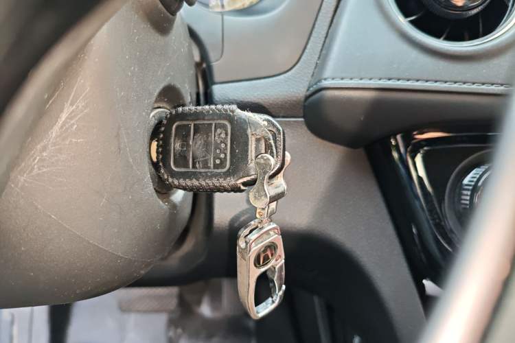 Used Honda XR-V 2015 1.8L EXi CVT Comfort Version
