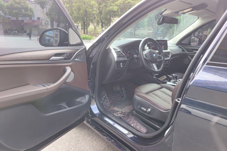 Used BMW X3 2022 Facelift xDrive30i Luxury Edition M Night Edition Package Driver Seat