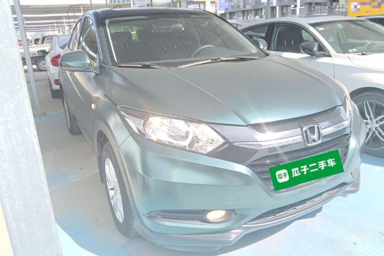 Used Honda Vezel 2015 1.8L CVT 2WD Elite Model
