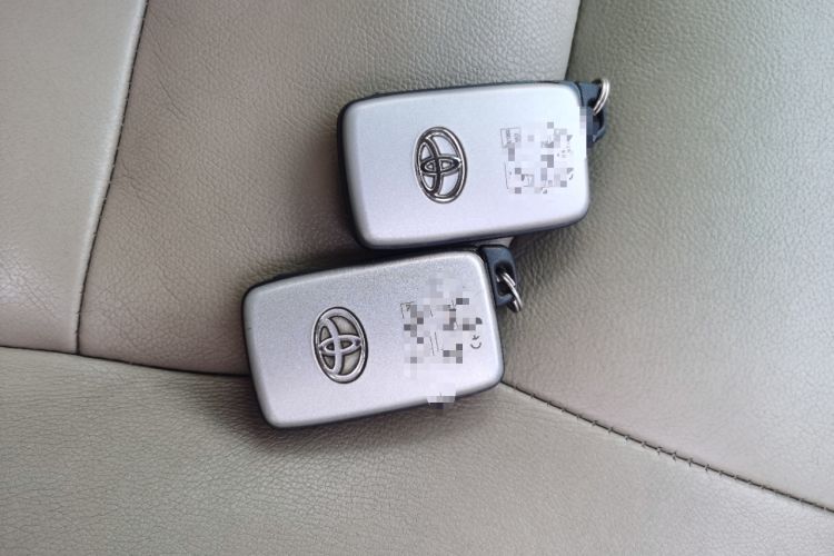 Used Toyota Land Cruiser 2010 4.7L Automatic VX
