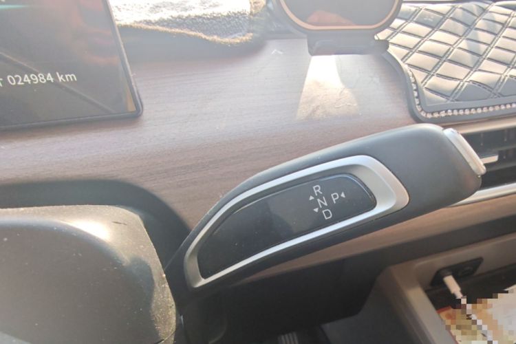 Used CHANGAN KUAYUE Starlight EV 2025 Model 7-Passenger Passenger Vehicle, 350 km, Luxury Edition Gear Lever