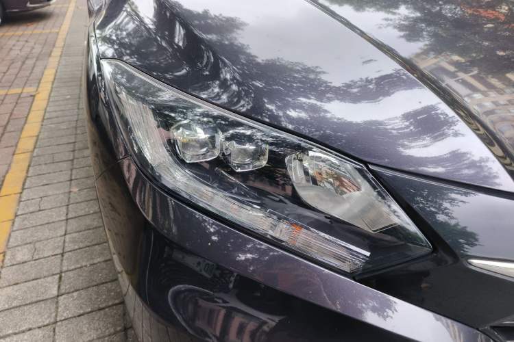 Used Honda Vezel 2018 1.5L CVT 2WD Technology Elite Model Right Front Headlight