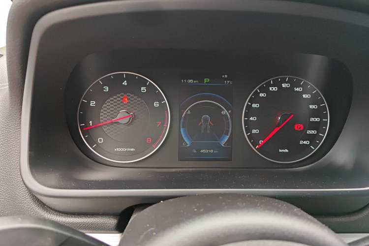 Used BYD Tang 2018 2.0T Automatic Smart Connect Prestige 7-Seater China V Standard Instrument Cluster