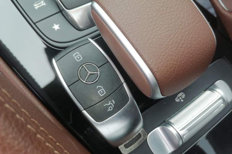 Used Mercedes-Benz GLE 2024 Refreshed GLE 350 4MATIC Stylish Edition