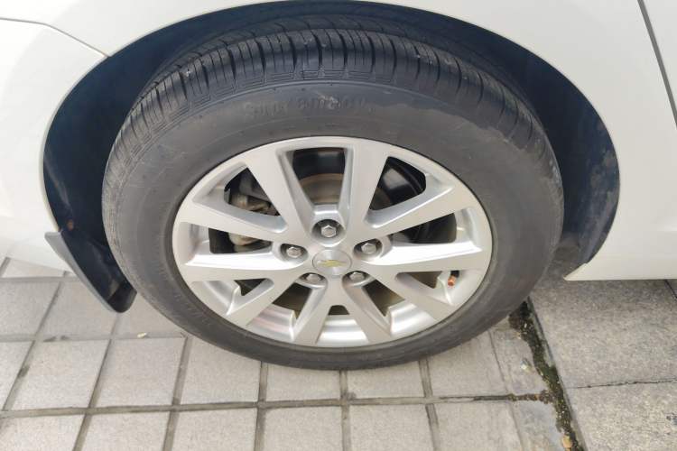 Used Chevrolet Malibu 2014 2.0L Automatic Luxury Edition Right Rear Wheel Hub